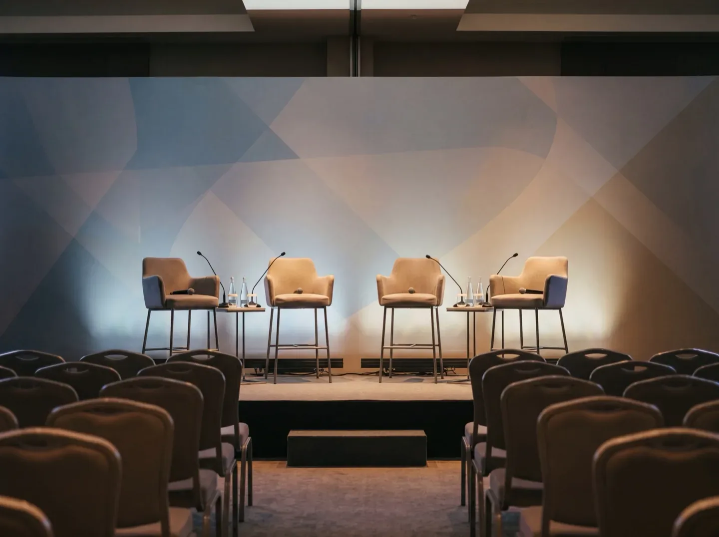 Corporate conference panel photography in Antalya